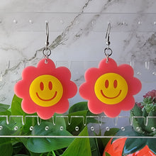 Load image into Gallery viewer, Smiley Flower Earrings